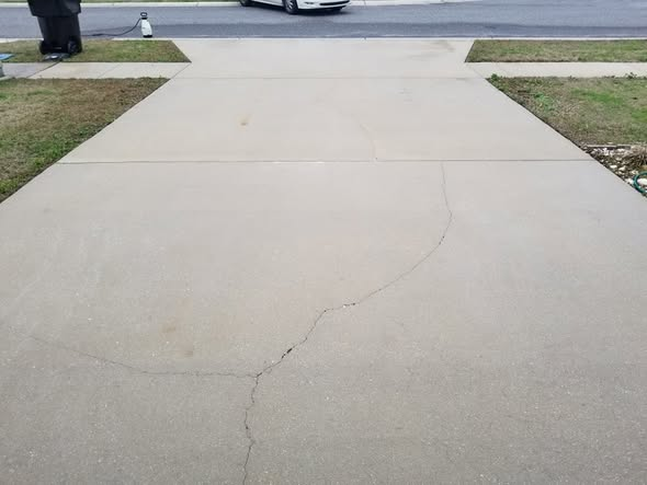 Freshly cleaned driveway in Gainesville, FL